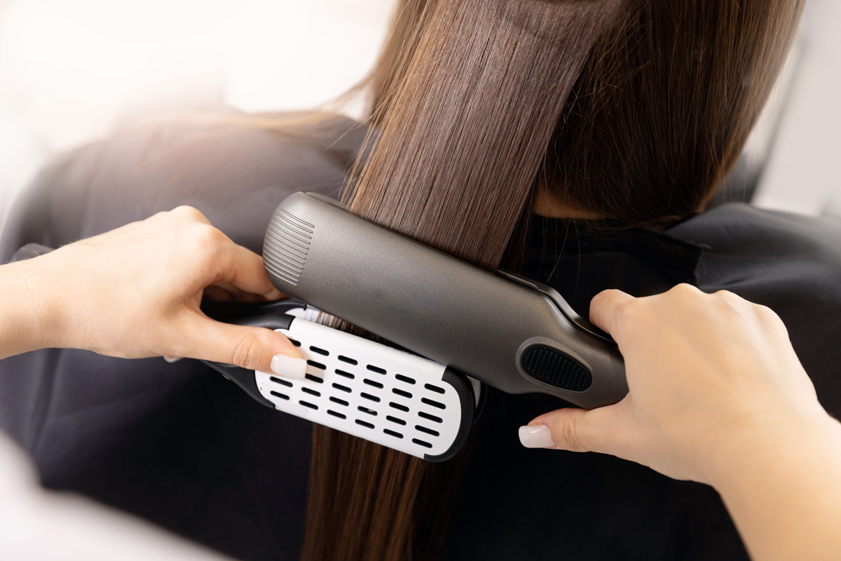 Coiffure Nathalie Unterägeri | Kerasilk Control de frizz | Haarglättung